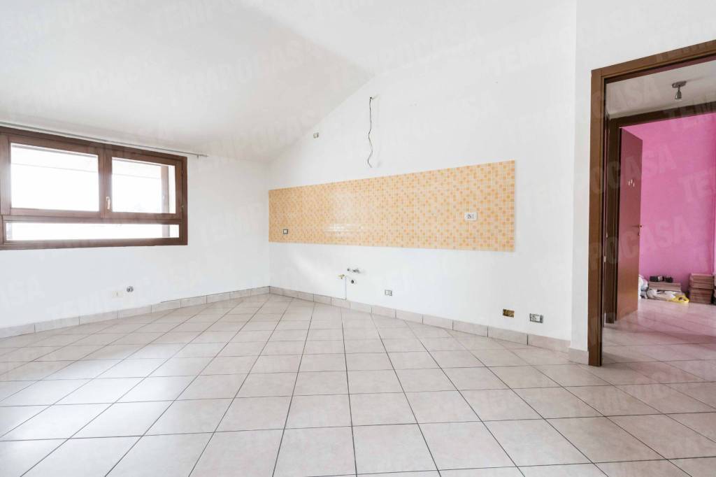 Appartamento in vendita a Mariano Comense via Isonzo, 38