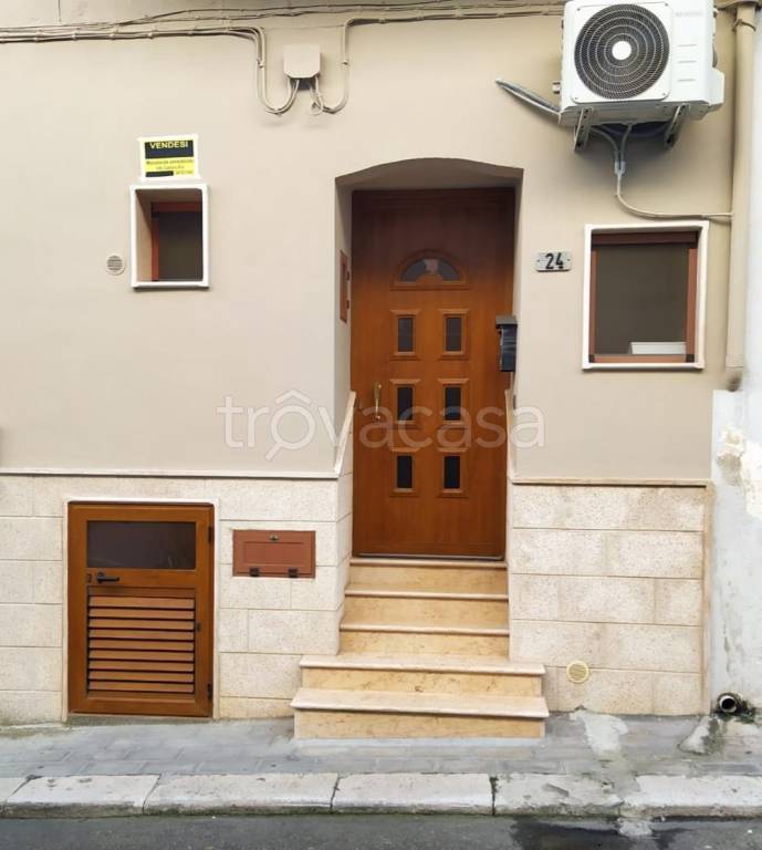 Appartamento in in vendita da privato a Mottola via Francesco Sansonetti, 24