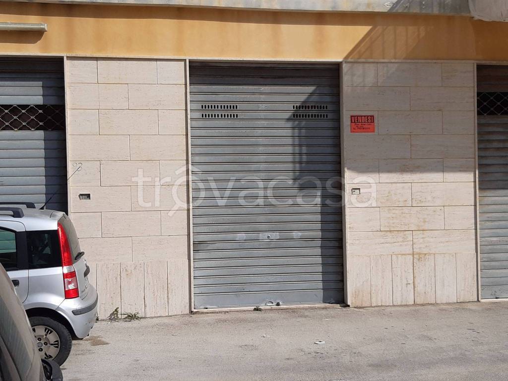 Garage in vendita a Siracusa via Salvatore Monteforte, 42
