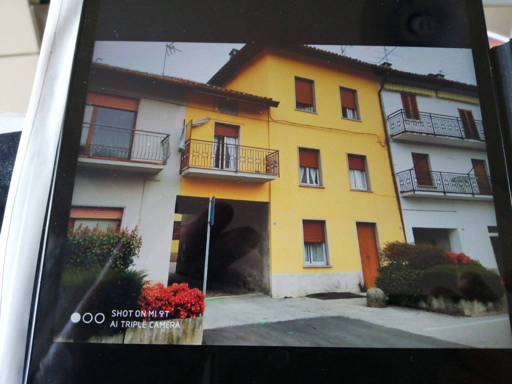 Casa Indipendente in in vendita da privato a Barzanò via Pirovano, 38