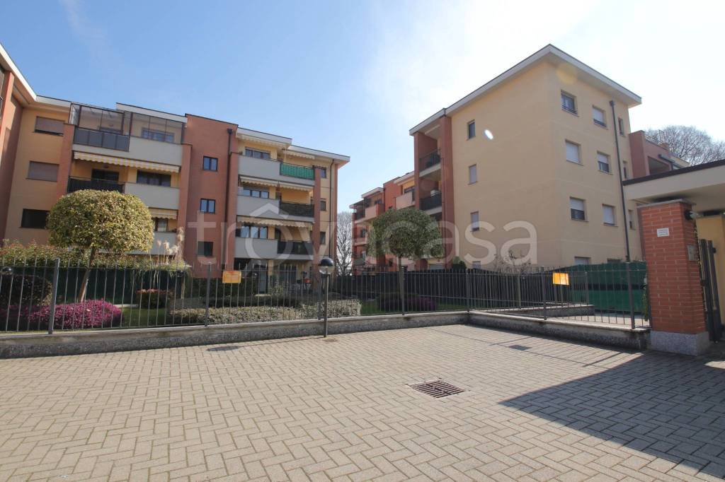 Appartamento in vendita a Sedriano via Eugenio Villoresi, 8