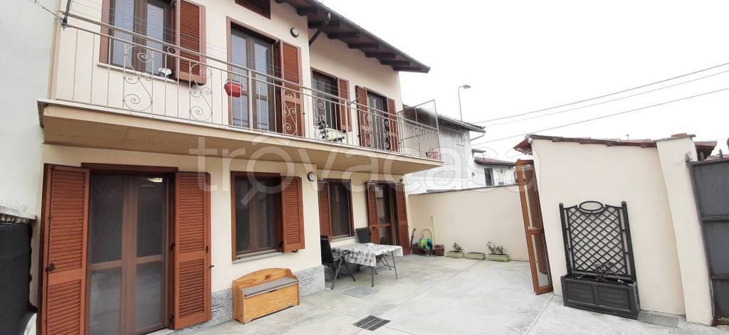 Casa Indipendente in vendita a Fontanetto Po
