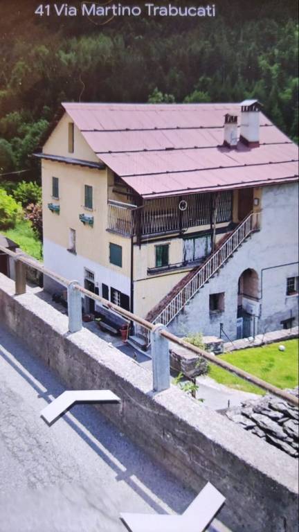 Casa Indipendente in in vendita da privato a Ceppo Morelli località Case Manoli, 4