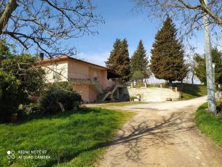 Villa bifamiliare in in vendita da privato a urbino via duchi del montefeltro, 26