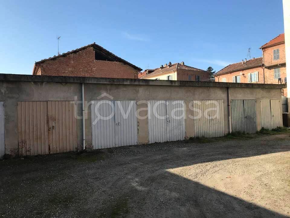 Garage in vendita a Castelnuovo Belbo via Vittorio Emanuele II