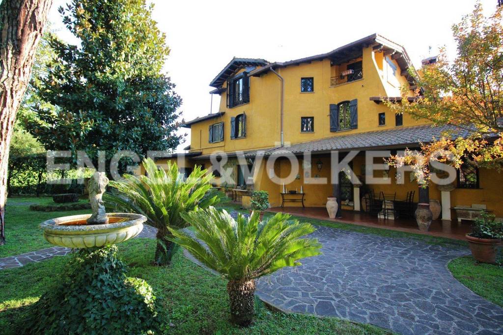 Villa in vendita a Zagarolo strada Regionale di Fiuggi, 80