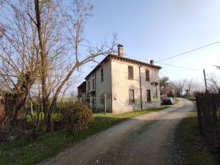 Casale in in vendita da privato a san giorgio piacentino via genova, 70