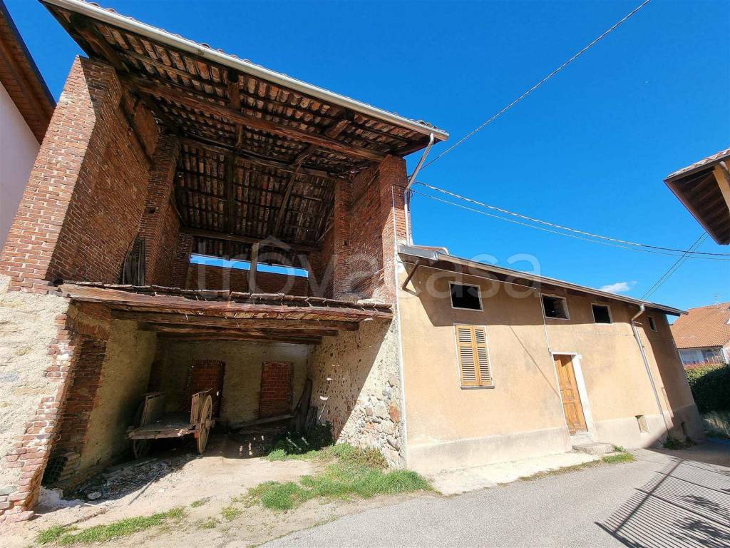 Casa Indipendente in vendita a Cossato borgata Berlanghino, 8