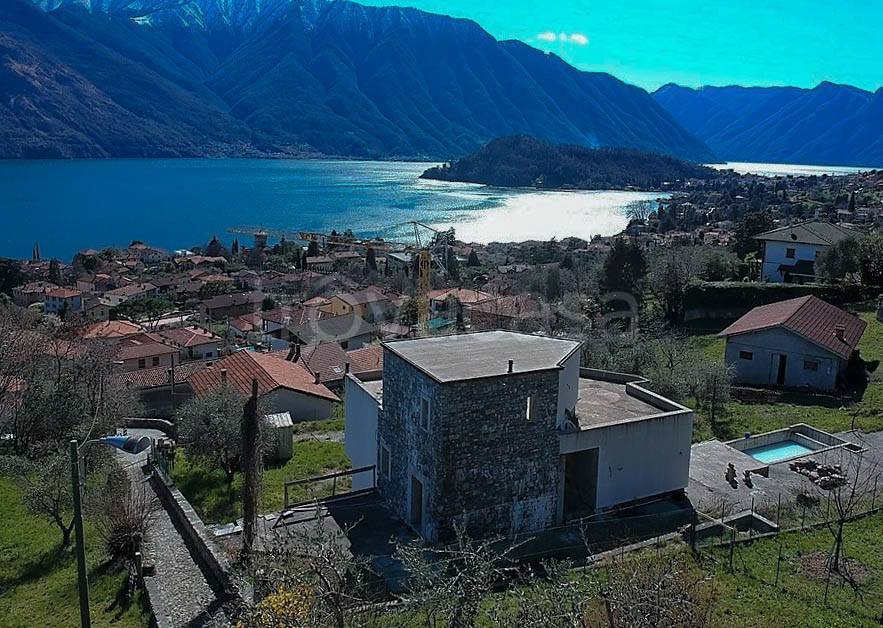 Villa in vendita a Menaggio via Como, 6