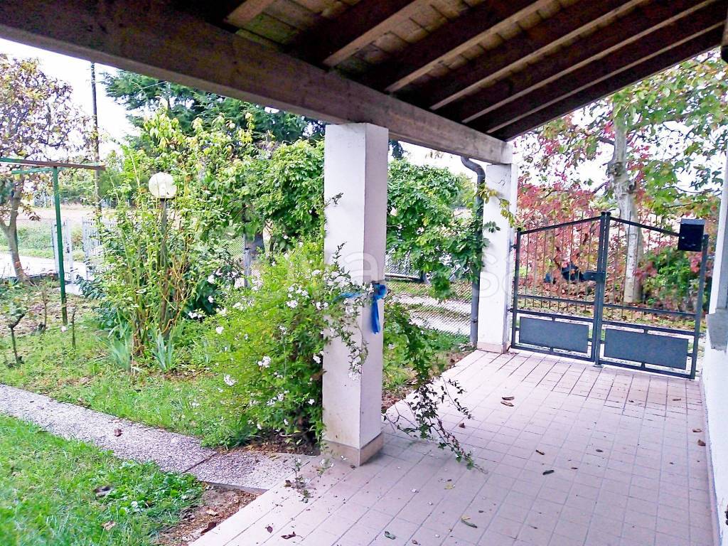 Villa in vendita a Cadoneghe via Ca' Ponte, 16