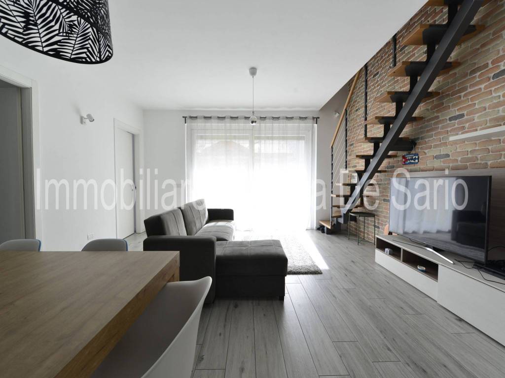 Appartamento in vendita a Cannobio via Curioni, 12B