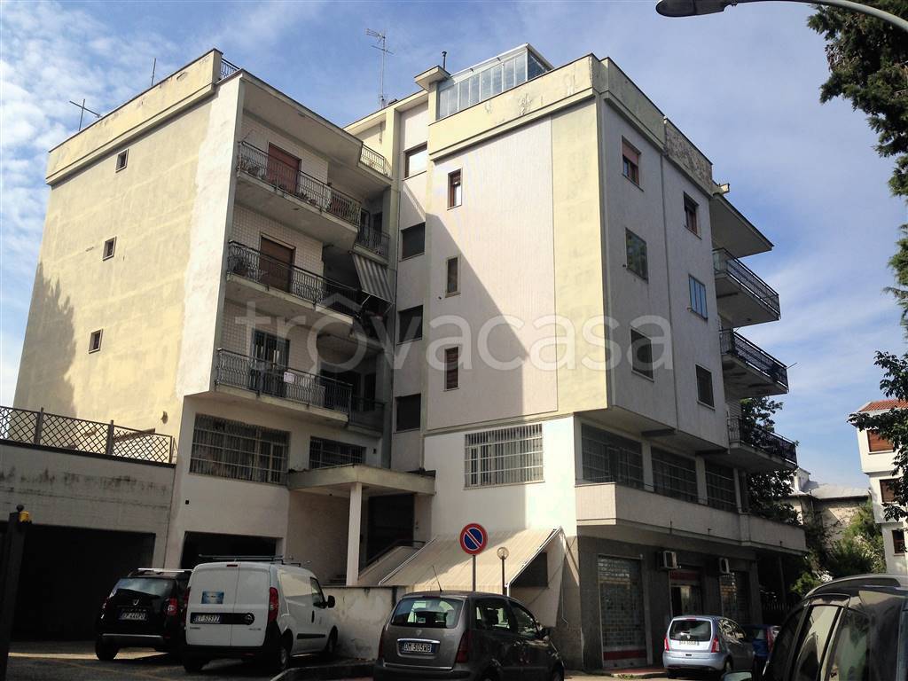 Appartamento in affitto a Benevento via Almerico Meomartini