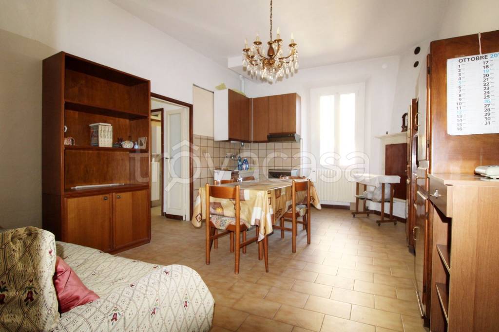 Appartamento in vendita ad Arluno piazza del Popolo, 5