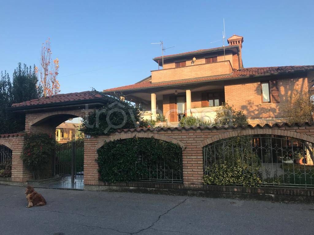 Villa in vendita a Fara Olivana con Sola via San Lorenzo