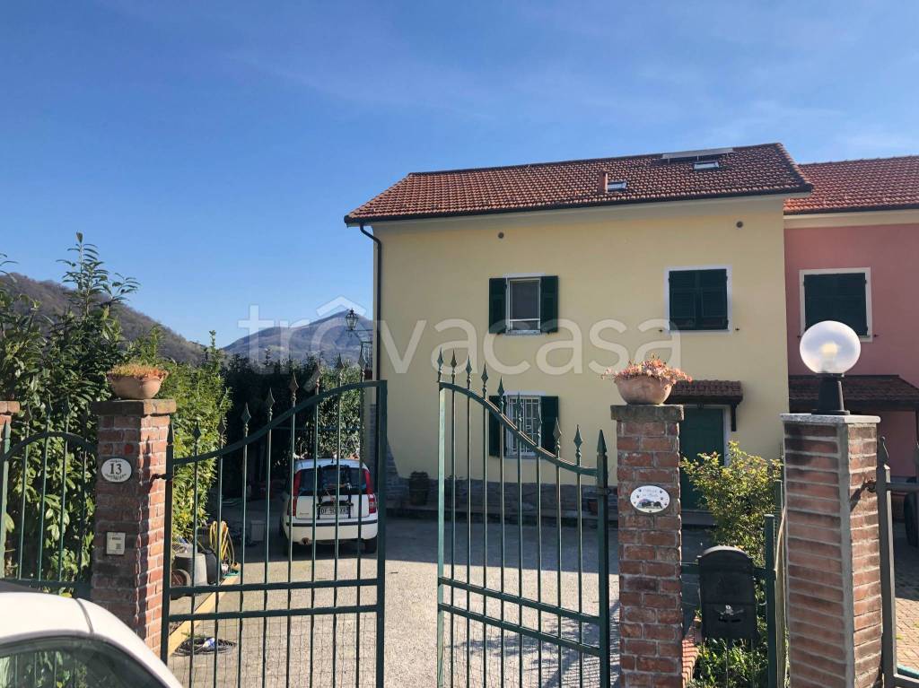 Villa in vendita a Serra Riccò salita Napoli, 13