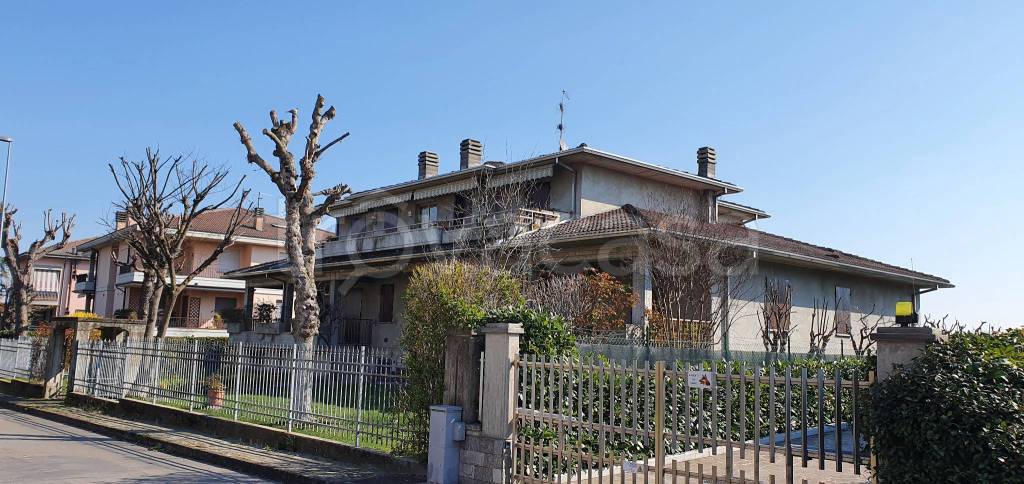 Villa Bifamiliare in vendita a Collecchio via Dalcò