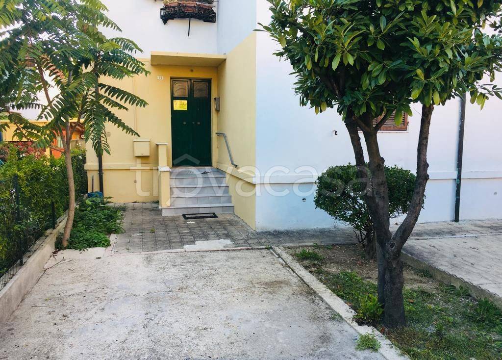 Appartamento in in vendita da privato a Falconara Marittima via Fiumesino, 19