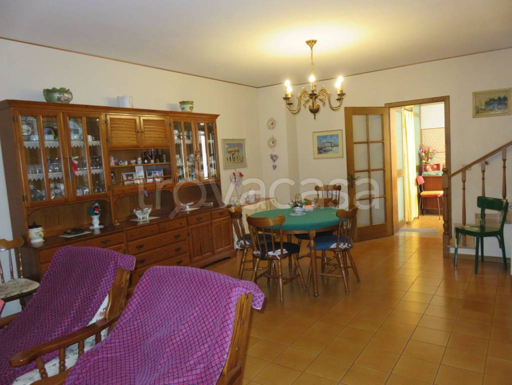Villa a Schiera in vendita a Gemona del Friuli via Sofia Pecol, 20