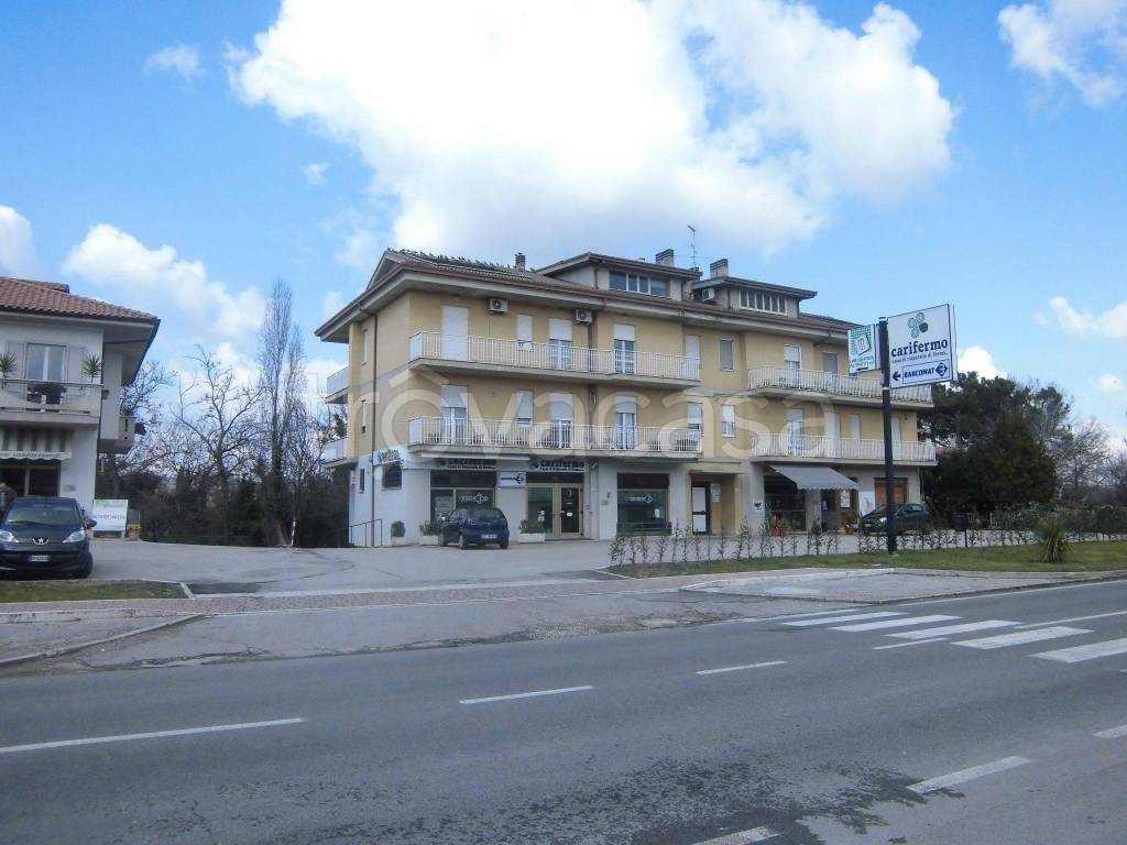 Ufficio in in vendita da privato a Ponzano di Fermo strada Provinciale Girola