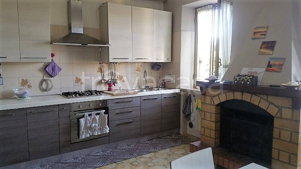 Appartamento in vendita a Fabro via Isonzo