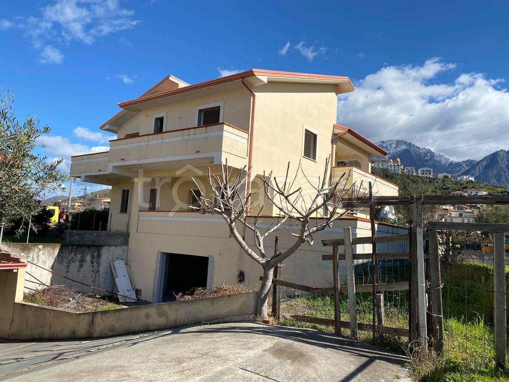 Villa Bifamiliare in vendita a Belvedere Marittimo via Sant'Antonio Abate