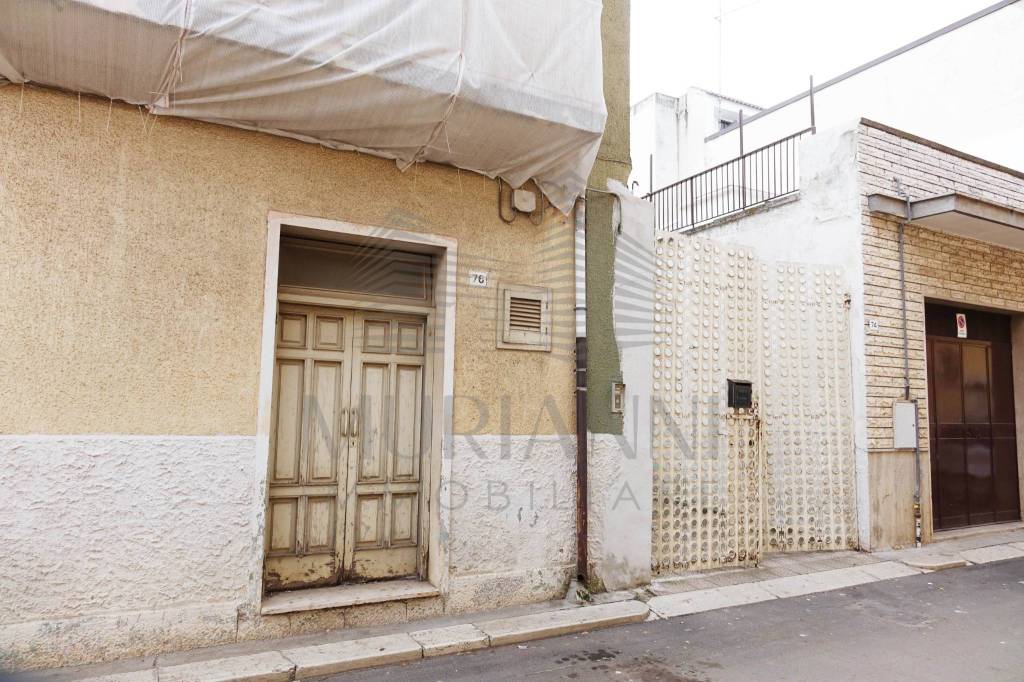 Casa Indipendente in vendita a Sannicandro di Bari via John Fitzgerald Kennedy, 76