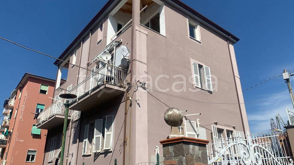 Casa Indipendente in in vendita da privato a La Spezia via Buonviaggio, 169