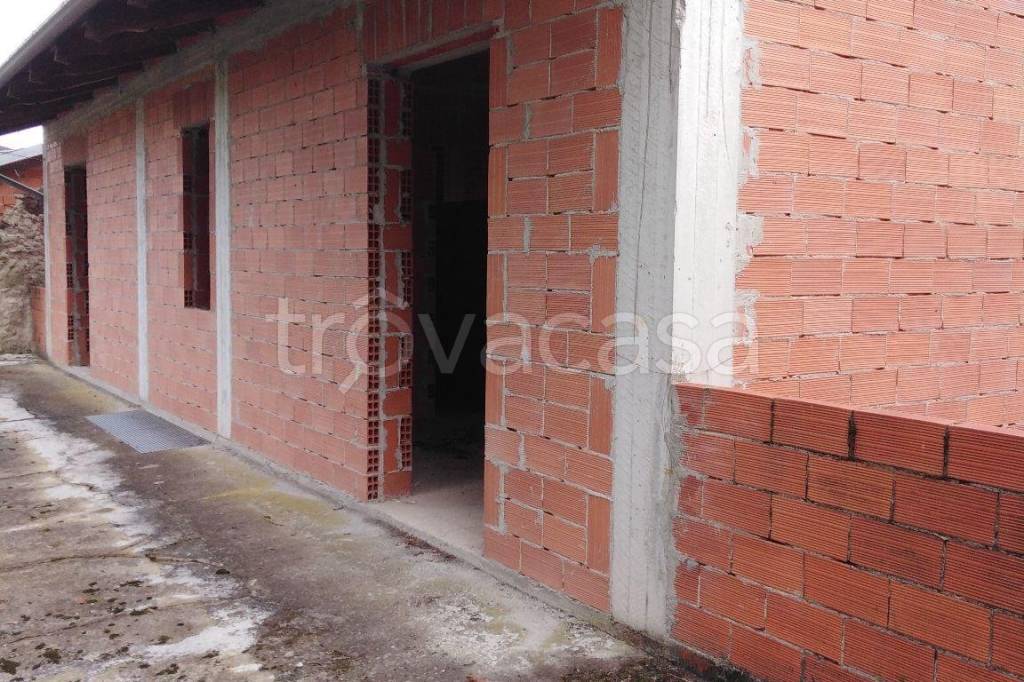 Casa Indipendente in in vendita da privato a Curino cantone Colmo, 32