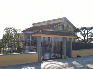 Villa in in vendita da privato a foggia via castelluccio