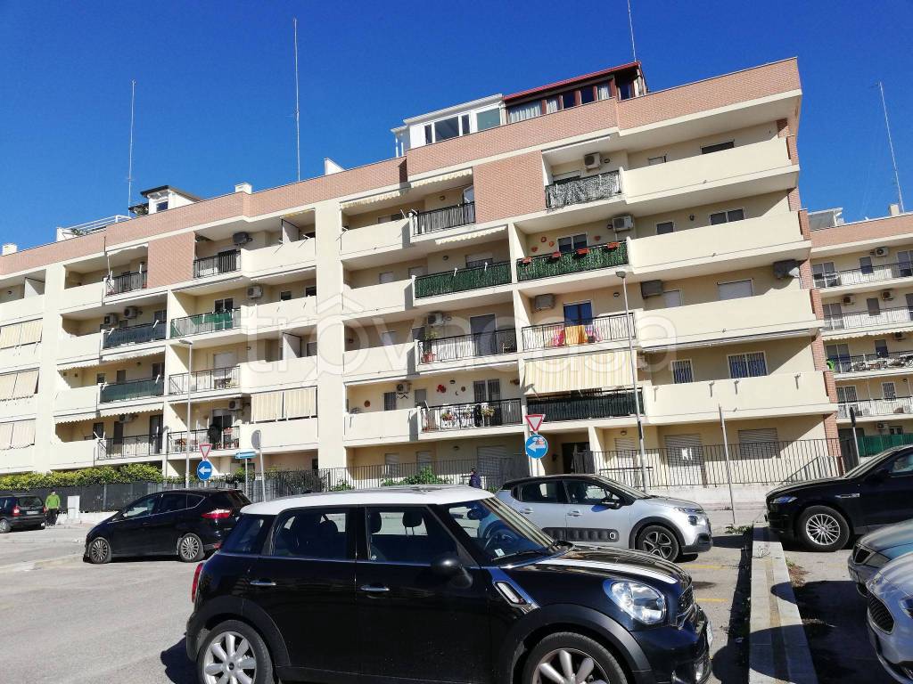 Appartamento in in vendita da privato a Taranto via Attica
