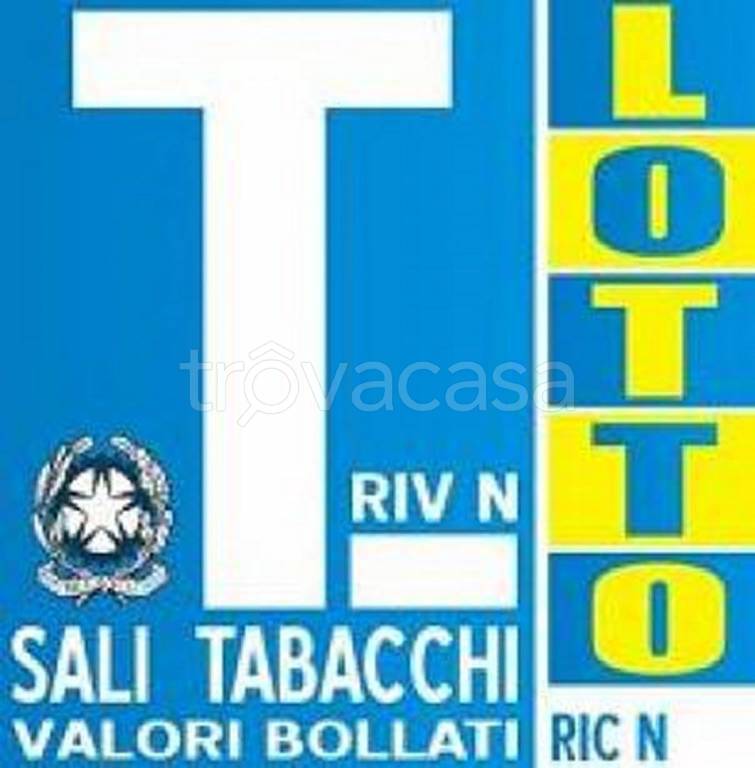 Tabaccheria in vendita a Riposto corso Italia