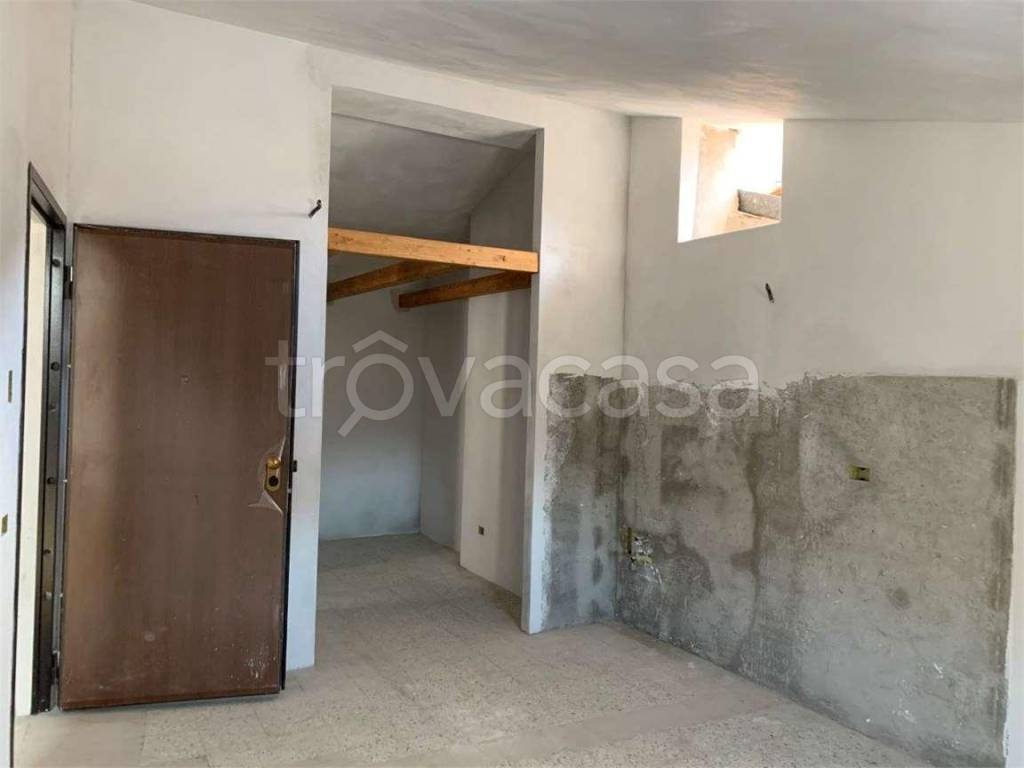 Appartamento in vendita a Margno via Alessandro Volta, 28