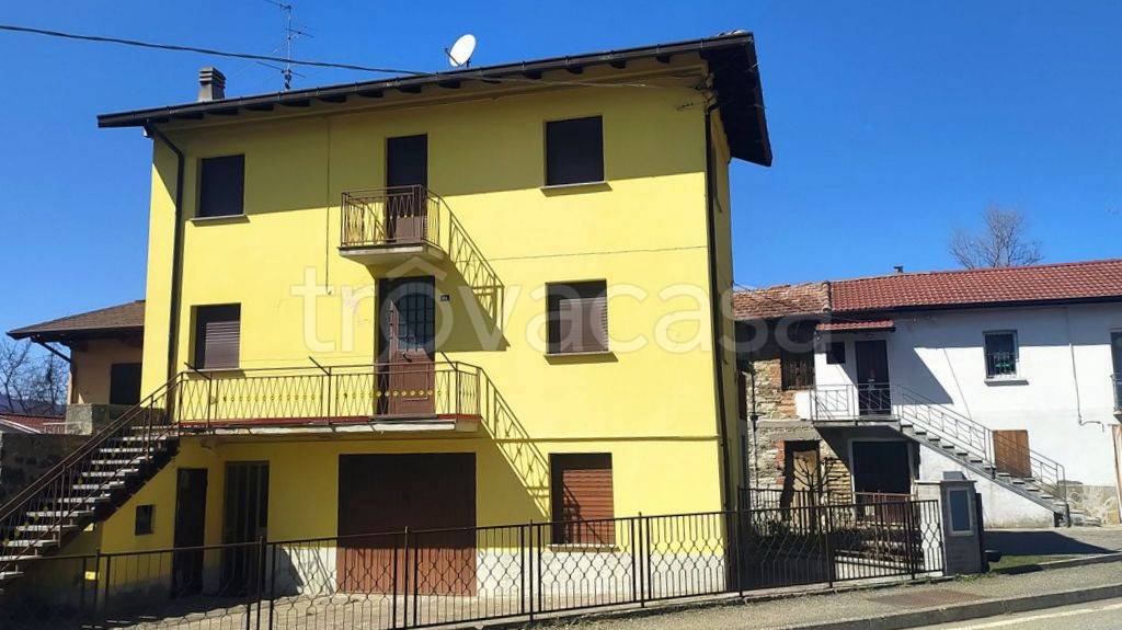 Casa Indipendente in in vendita da privato a Brallo di Pregola frazione Colleri, 92