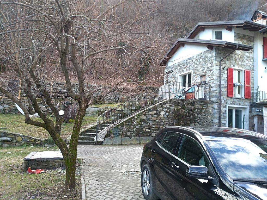 Villa Bifamiliare in in vendita da privato a Morbegno via San Martino, 24