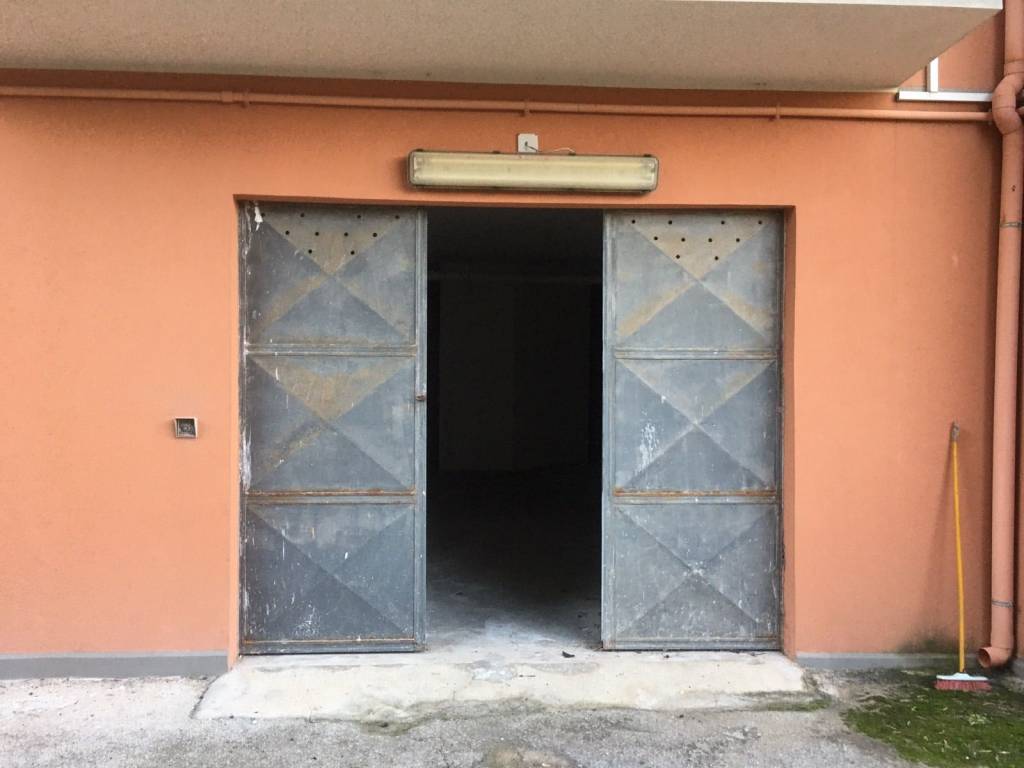Garage in vendita a Siracusa via Noto