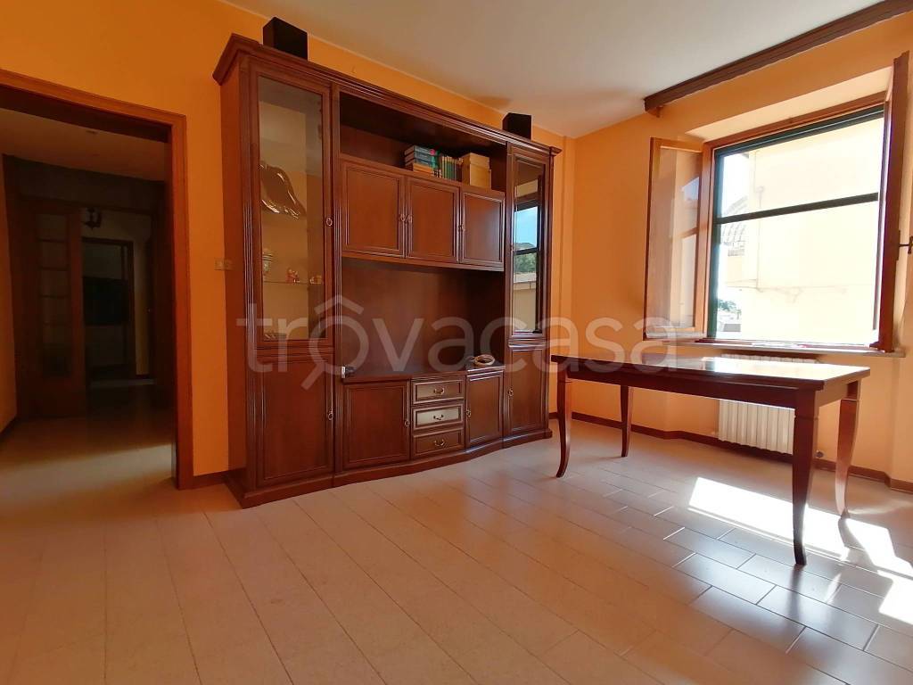 Appartamento in vendita a Loreto via Trieste
