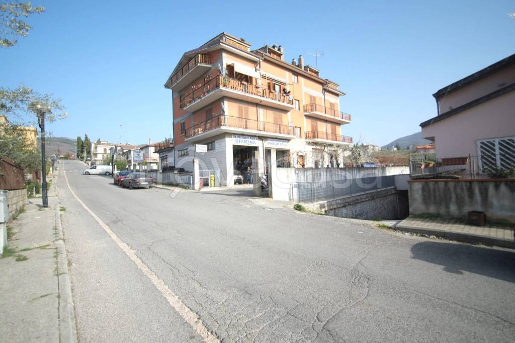 Appartamento in vendita a Poggio Moiano viale Alessandro Manzoni