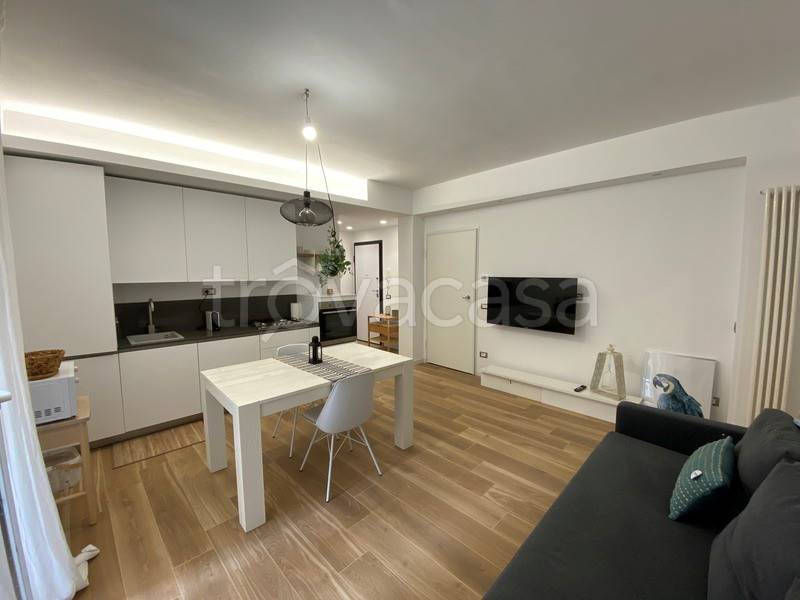 Appartamento in affitto a Finale Ligure via Paolo Cappa, 20
