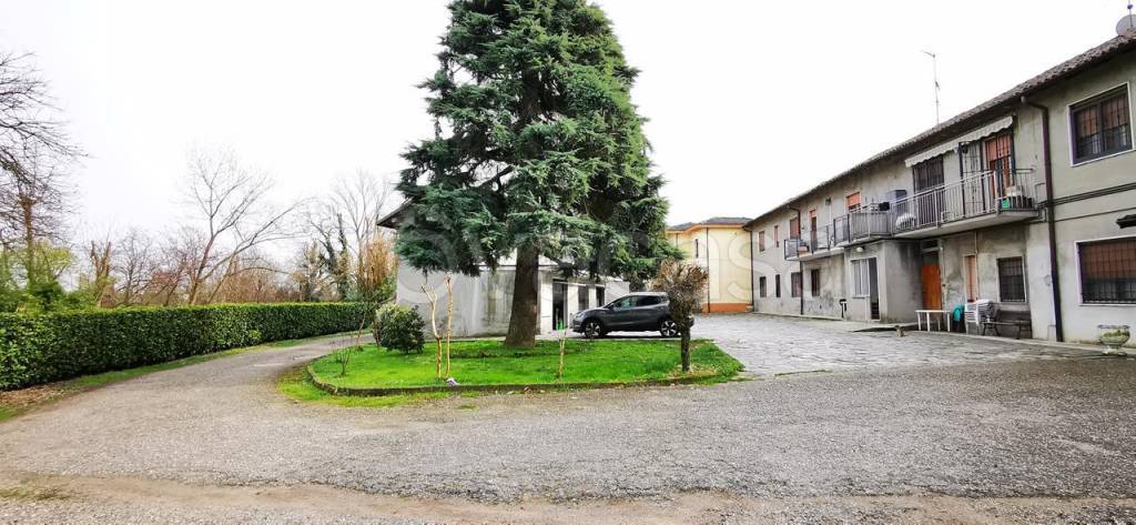 Appartamento in vendita a Torrevecchia Pia via Piemonte