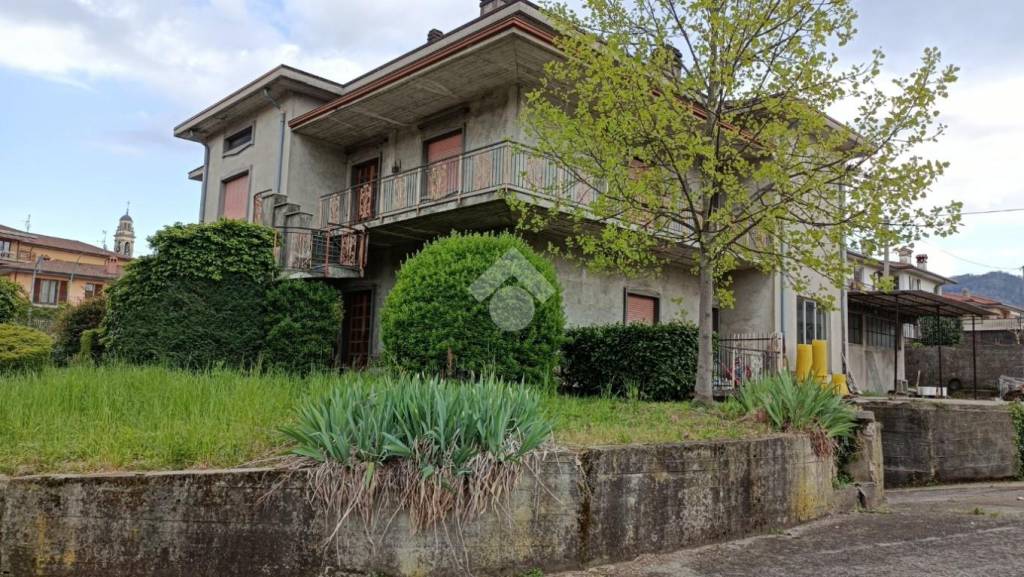 Villa Bifamiliare in vendita a Cisano Bergamasco via Colombera di sotto, 1