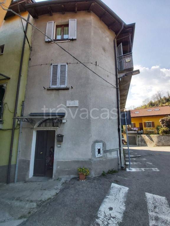 Appartamento in in vendita da privato a Verbania vicolo Torchiedo, 2