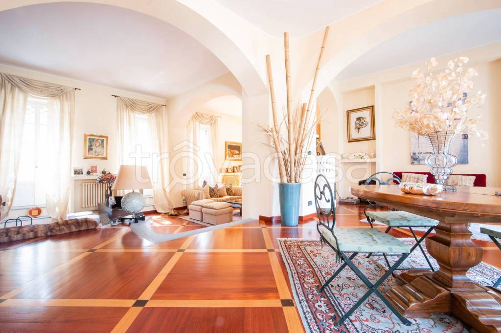 Villa in vendita a Torino strada Comunale di Mongreno