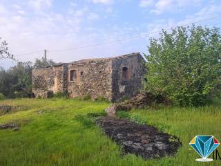 Terreno agricolo in vendita a castiglione di sicilia verzella