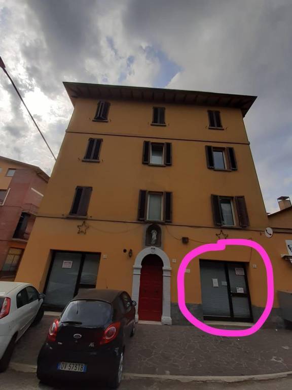 Negozio in in affitto da privato a Perugia strada Tuderte, 13