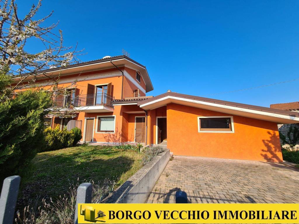 Villa a Schiera in vendita a Busca via San Rocco