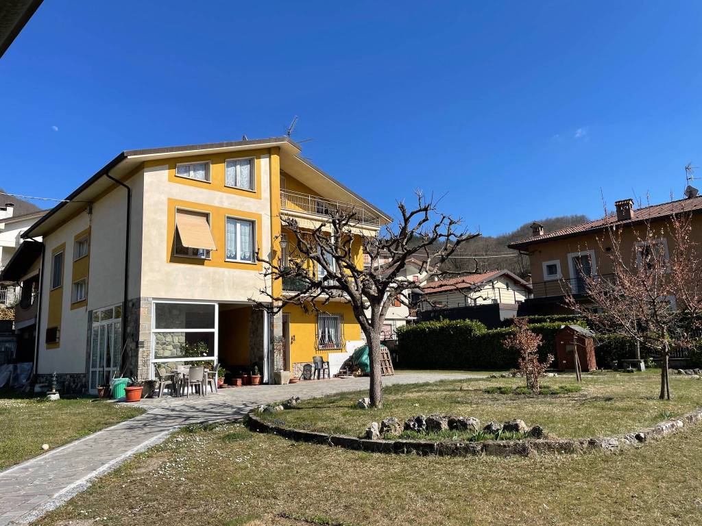 Villa in vendita a Corte Brugnatella