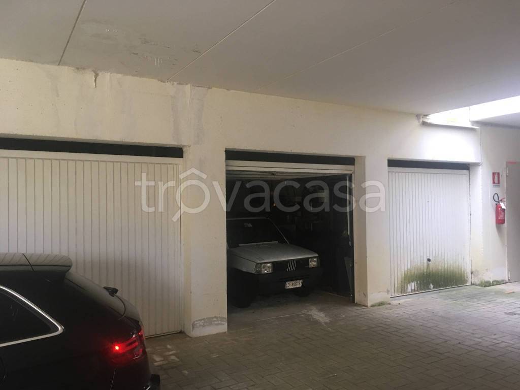 Garage in vendita ad Alta Valle Intelvi via Pian delle Noci