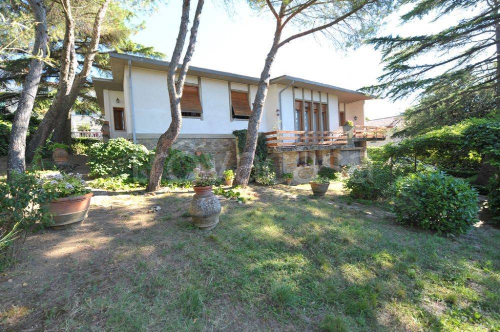 Villa in vendita a Castellina in Chianti via Fiorentina