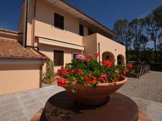 Cascina in vendita a campagnatico piazza della libertà