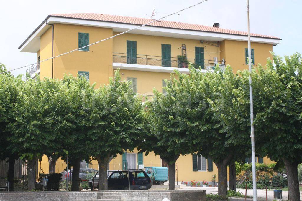 Appartamento in vendita a Ortezzano via gaspare spontini